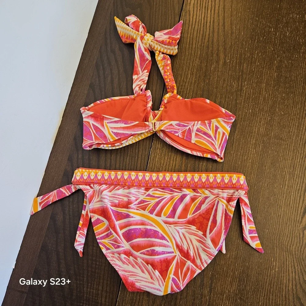 Leilani Bikini Y2K Set L‎ Top 8 Bottom Tropical V-Wire Halter Swimwear 2010 NWOT